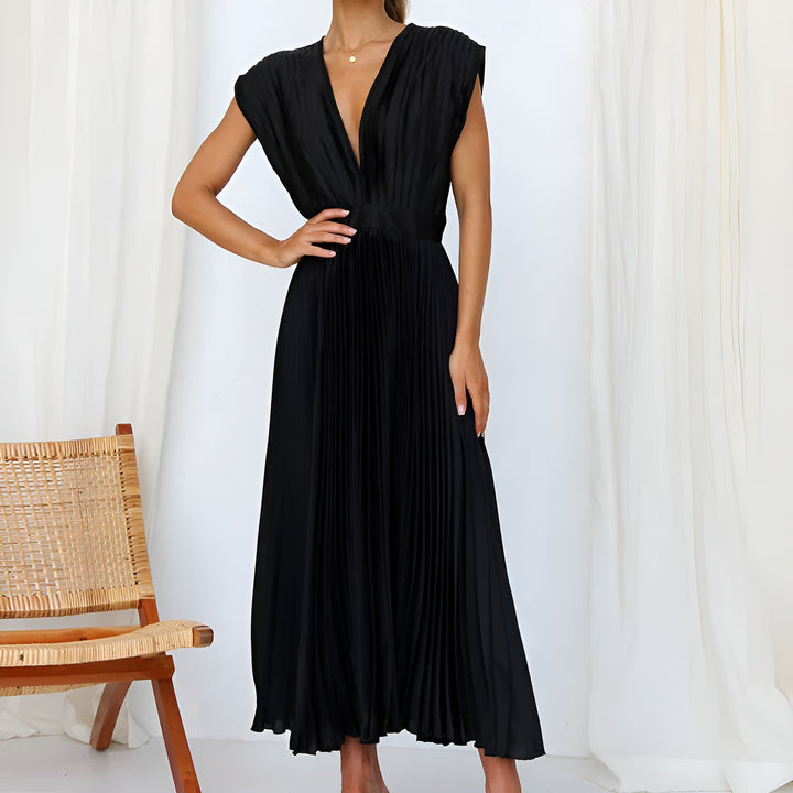 Myla - Maxi Dress with V-Neck